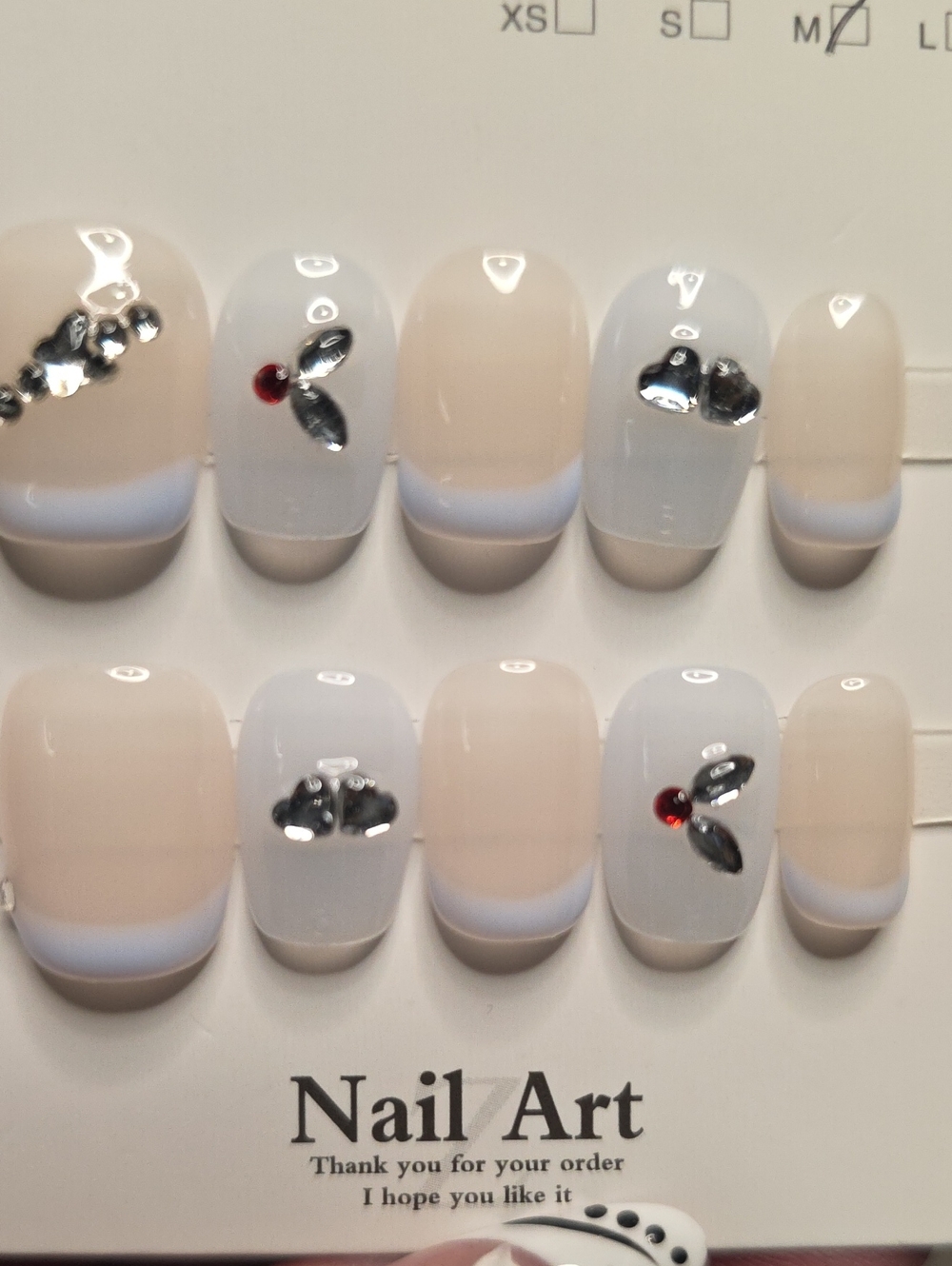Press-On Set in Cream and Silver - Size Med